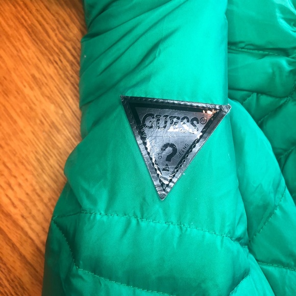 Guess winter jacket - Picture 8 of 8